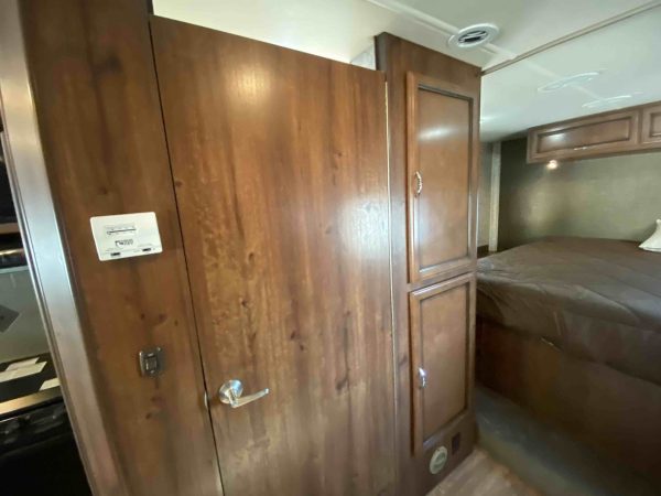 2014 Fleetwood Storm 28MS - Image 19