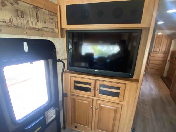 2011 Itasca Suncruiser 35P - Image 21