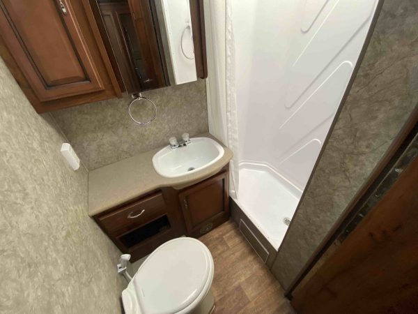 2014 Fleetwood Storm 28MS - Image 20