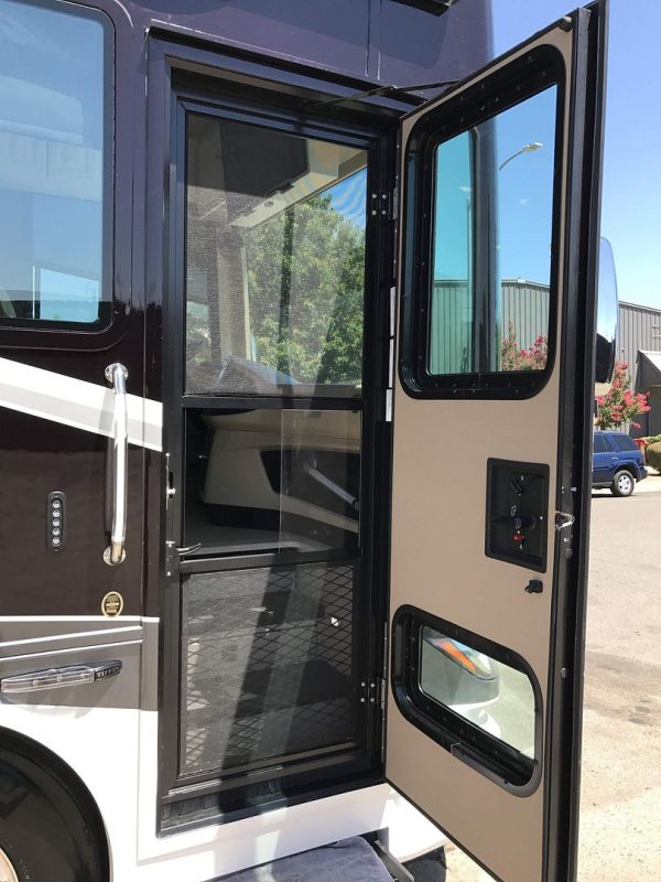 2016 Tiffin Phaeton 40AH - Image 28