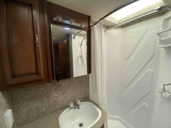 2014 Fleetwood Storm 28MS - Image 21
