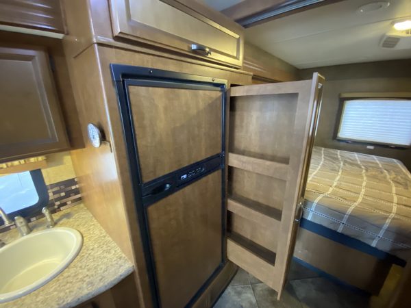 2014 Thor Ace 27.1 - Image 22