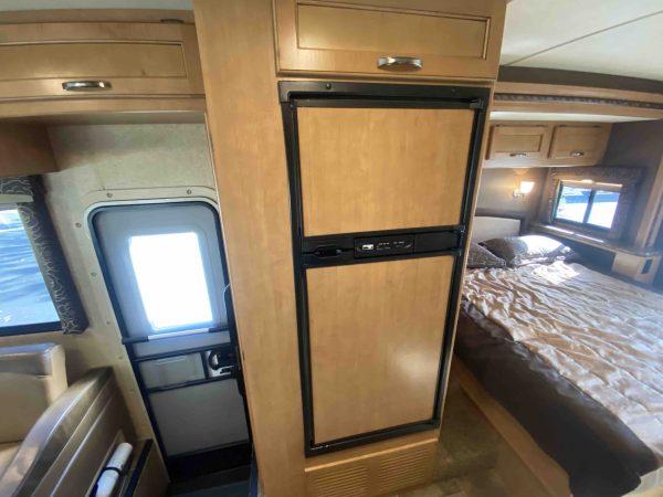 2015 Thor Chateau 26A - Image 44