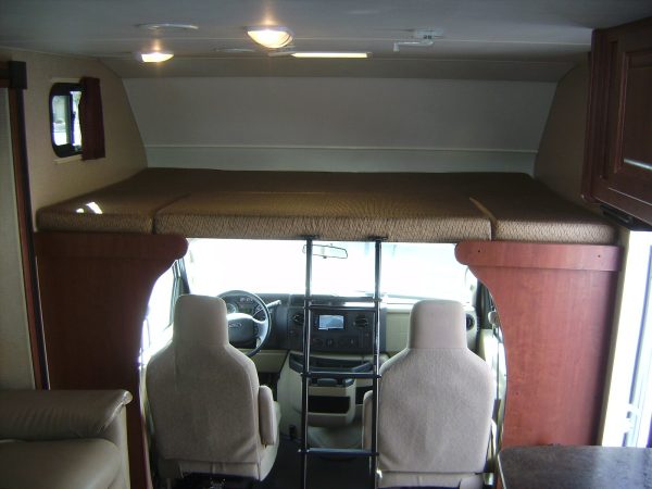 2015 Winnebago Minnie Winnie 27Q - Image 31