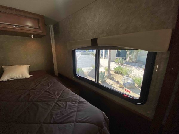 2014 Fleetwood Storm 28MS - Image 23
