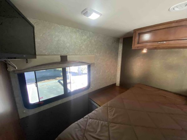2014 Fleetwood Storm 28MS - Image 24