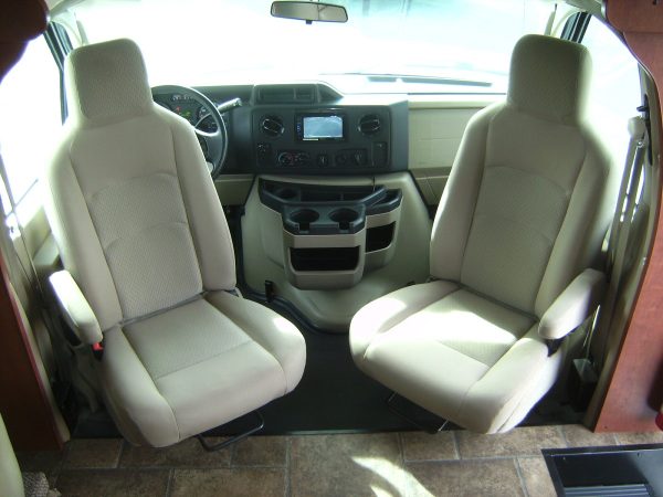 2015 Winnebago Minnie Winnie 27Q - Image 35