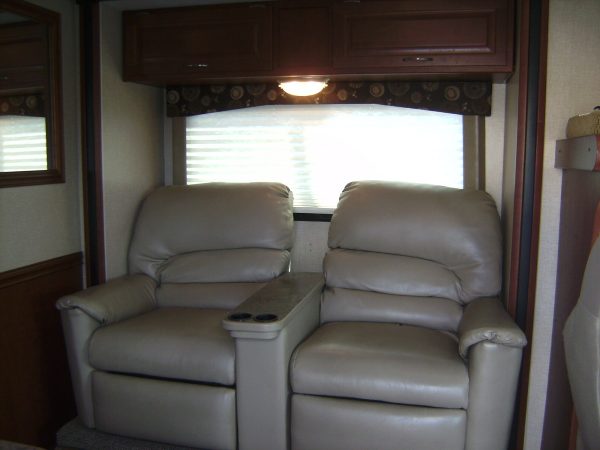 2015 Winnebago Minnie Winnie 27Q - Image 36