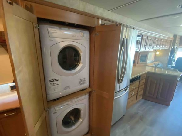 2011 Itasca Suncruiser 35P - Image 30