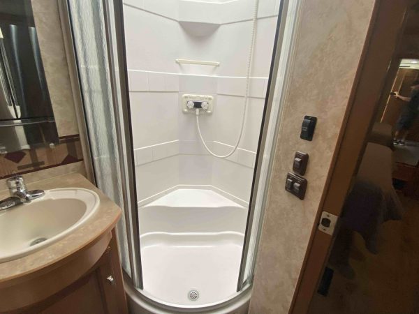 2011 Itasca Suncruiser 35P - Image 32