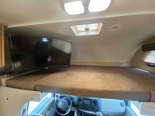 2015 Thor Chateau 26A - Image 8