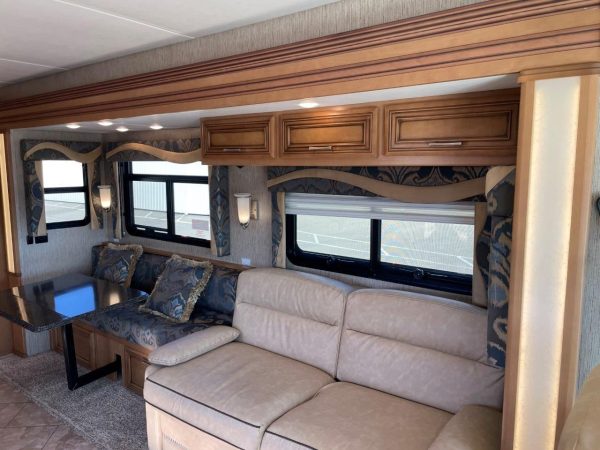 2016 Newmar Canyon Star 3911 - Image 41