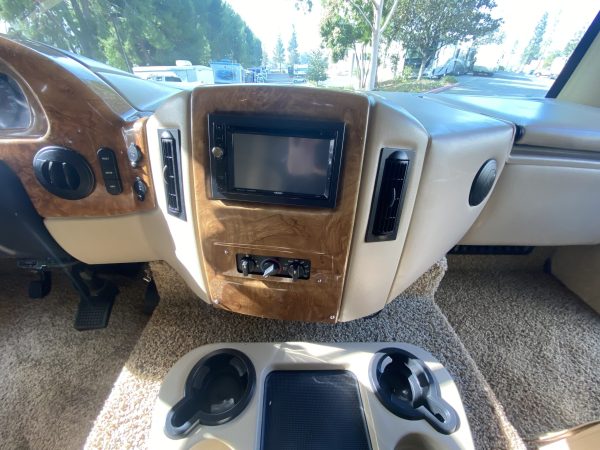 2014 Thor Ace 27.1 - Image 35