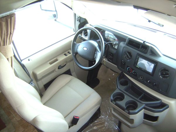 2012 Fleetwood Jamboree Sport 28Z - Image 43