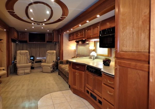 2005 Country Coach Allure 470 Series Mckenzie Bridge - Image 16