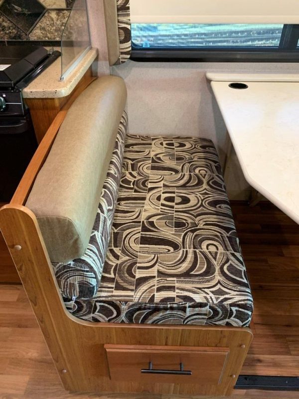 2016 Jayco Greyhawk 29ME - Image 40