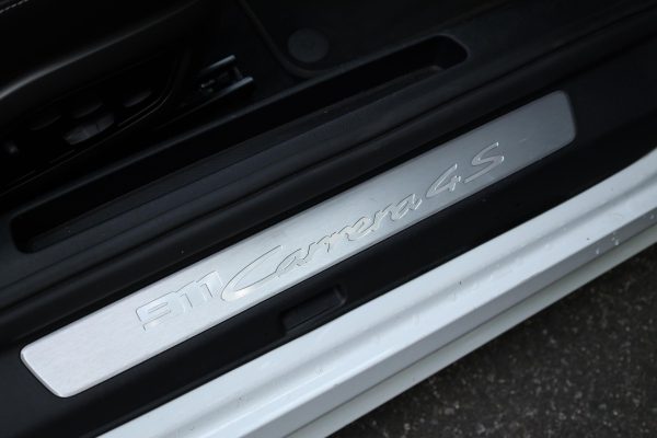 2020 Porsche 911 Carrera 4S - Image 10