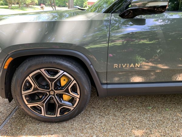 2023 Rivian R1S Launch Edition - Image 8