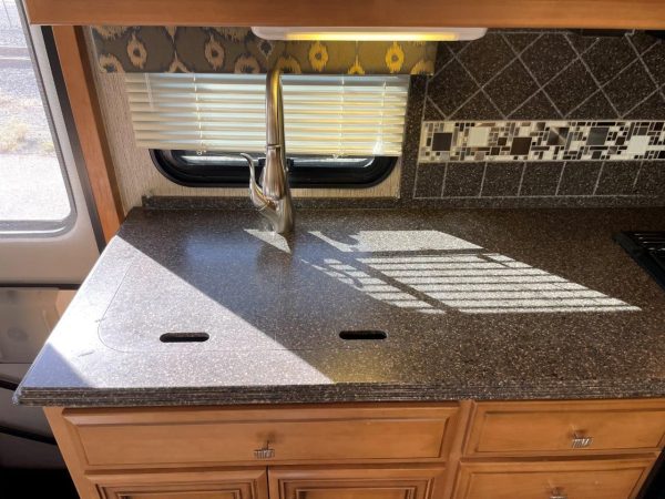 2016 Newmar Canyon Star 3911 - Image 59