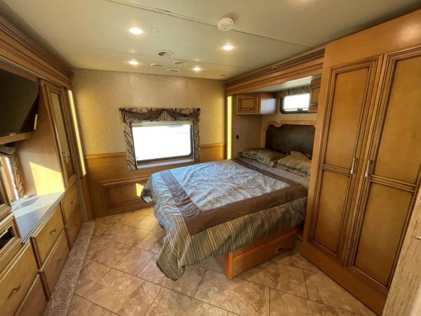 2016 Newmar Canyon Star 3911 - Image 73