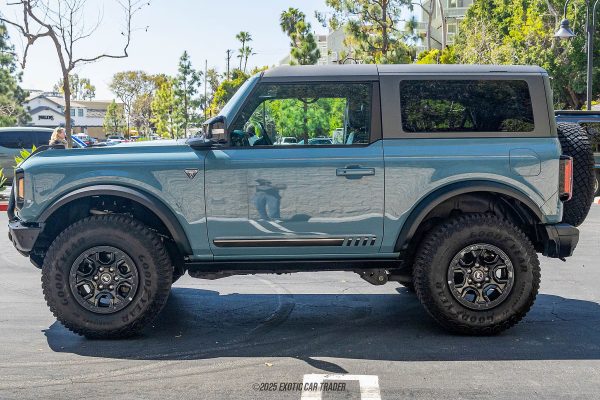 2021 Ford Bronco First Edition Advanced - Image 10