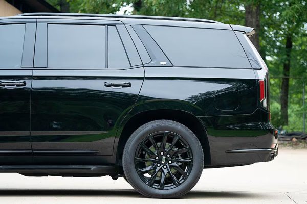 2021 Cadillac Escalade Sport - Image 9