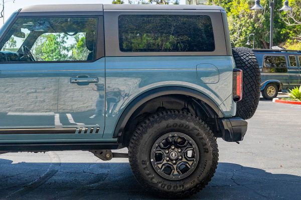 2021 Ford Bronco First Edition Advanced - Image 12