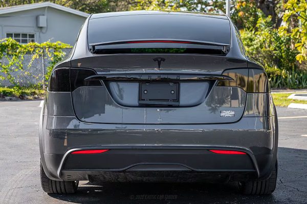 2022 Tesla Model X Plaid - Image 18