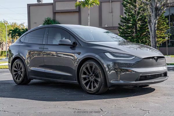 2022 Tesla Model X Plaid - Image 23