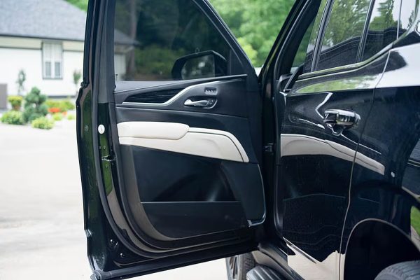 2021 Cadillac Escalade Sport - Image 23