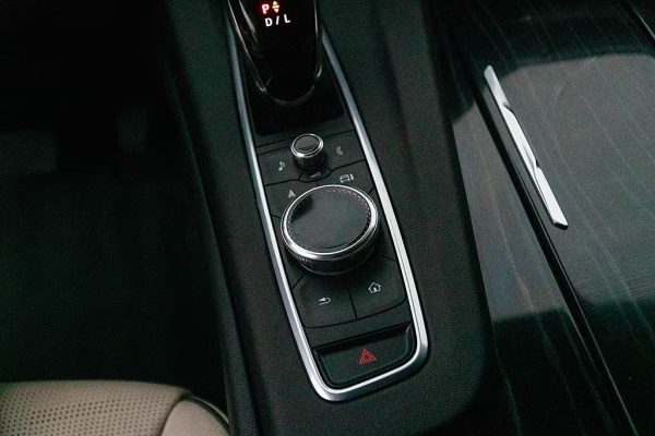 2021 Cadillac Escalade Sport - Image 31