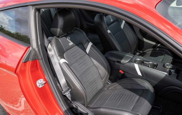 2022 Ford Mustang Shelby GT500 - Image 41