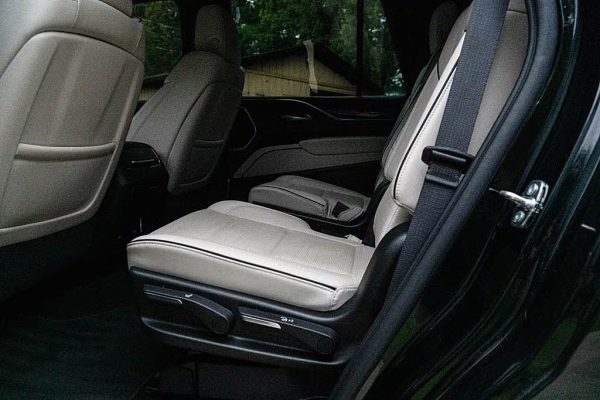 2021 Cadillac Escalade Sport - Image 34