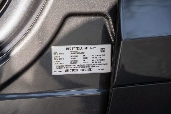2022 Tesla Model X Plaid - Image 45