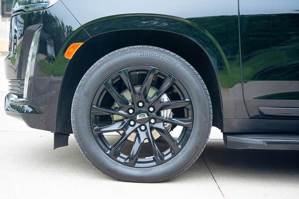 2021 Cadillac Escalade Sport - Image 39