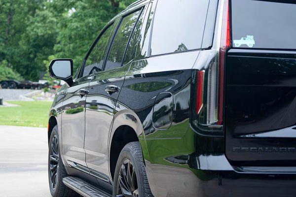 2021 Cadillac Escalade Sport - Image 41