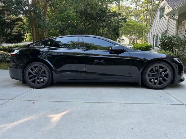 2022 Tesla Model S - Image 56