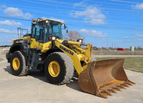 2019 Komatsu WA380-8