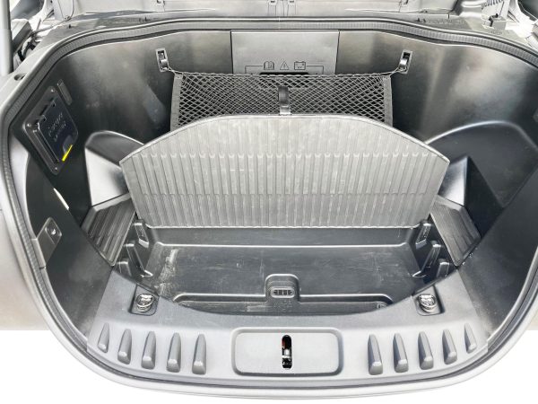 2022 Ford F-150 Lightning Lariat - Image 20