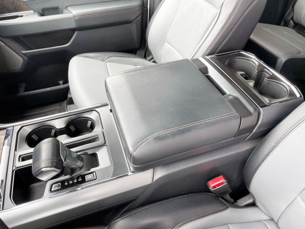 2022 Ford F-150 Lightning Lariat - Image 21