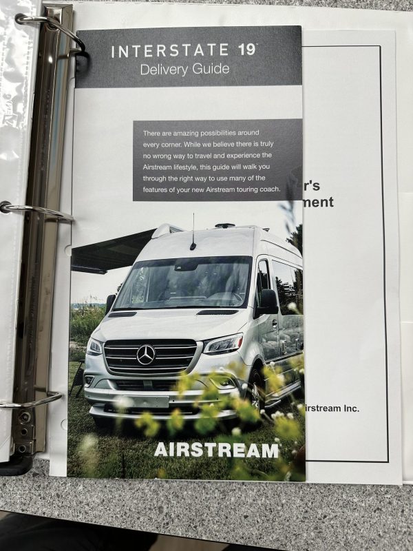 2020 Airstream Interstate 19 Tommy Bahama Edition 4x4 - Image 7