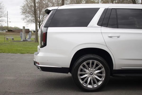 2021 Cadillac Escalade Premium Luxury - Image 23