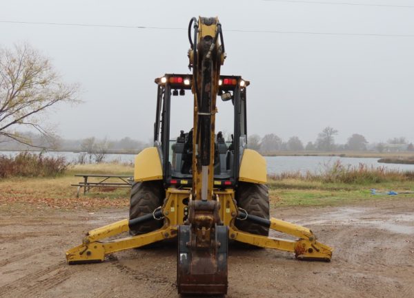 2018 Caterpillar 420F2 - Image 31