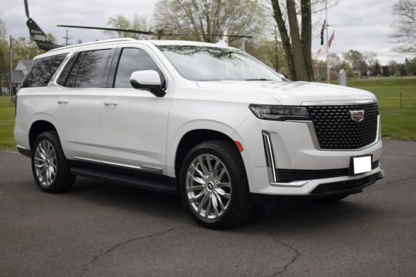 2021 Cadillac Escalade Premium Luxury - Image 25