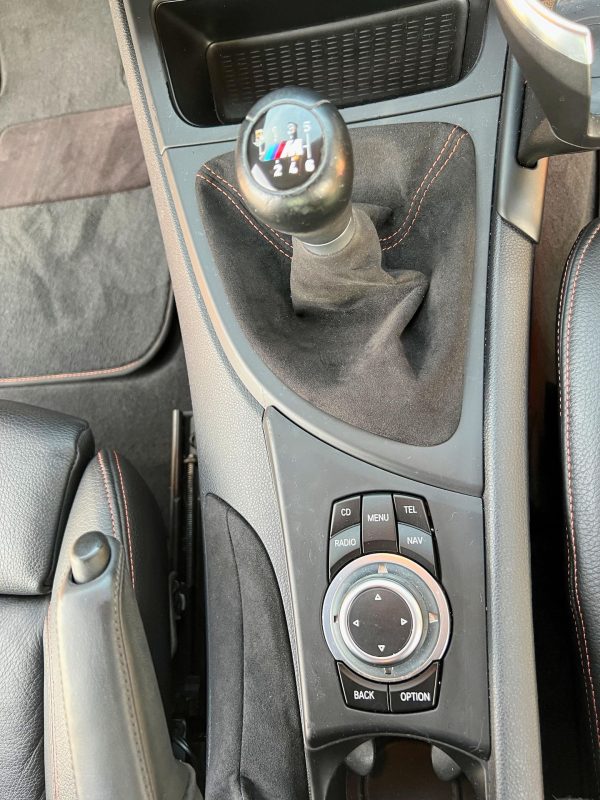 2011 BMW 1M - Image 2