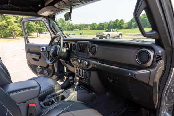 2020 Jeep Gladiator Sport S - Image 22