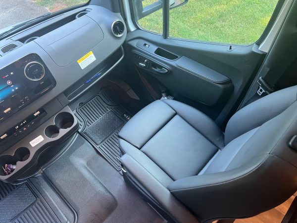 2020 Tiffin Wayfarer 25QW - Image 109