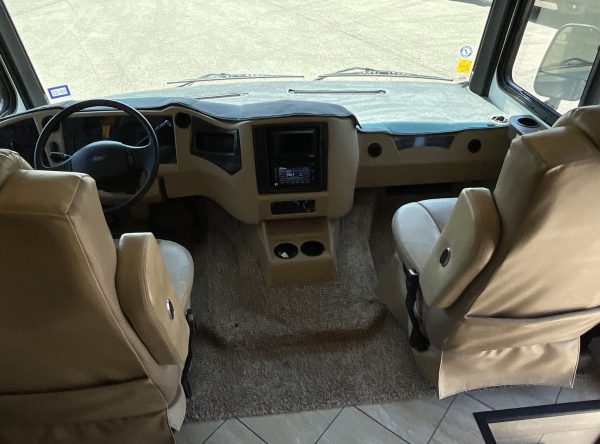2020 Newmar Bay Star 3124 - Image 21