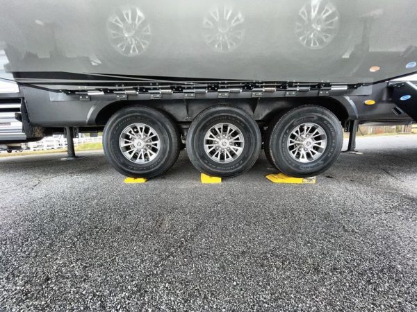 2021 Jayco Seismic 4113 - Image 3