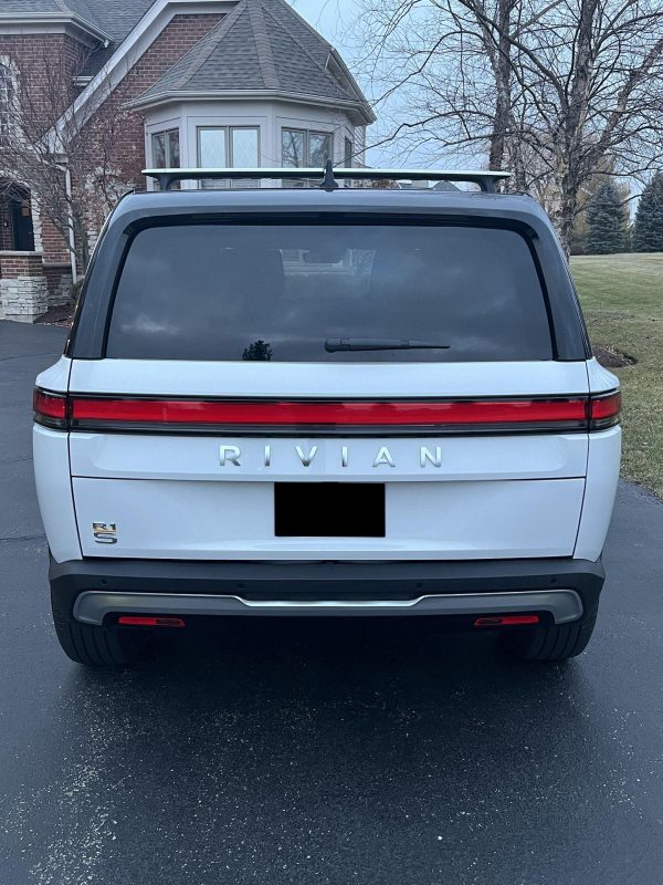 2022 Rivian R1S Launch Edition - Image 45
